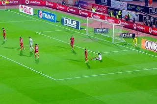 "كالعادة تتم مساعدتكم".. شيكو بانزا يهاجم التحكيم بعد سقوط الزمالك أمام الأهلي (صورة) 12 أكتوبر 2026 12:06 ص